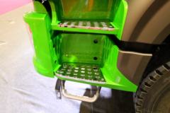 中国重汽 豪瀚N6G重卡 380马力 8X4 5.6米自卸车