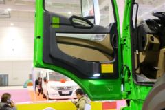 中国重汽 豪瀚N6G重卡 380马力 8X4 5.6米自卸车