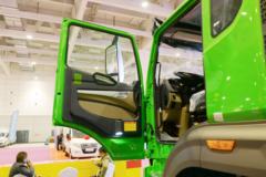 中国重汽 豪瀚N6G重卡 380马力 8X4 5.6米自卸车