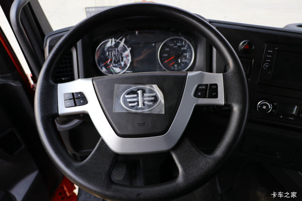 解放JH6冷藏车无锡市火热促销中 让利高达1.8万