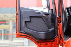 青岛解放 JH6 卓越版 420马力 8X4 9.4米冷藏车(CA5310XLCP25K2L7T4E5A80)
