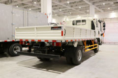 江铃 凯运强劲版 轻载型普通款 129马力 3.7米排半栏板轻卡(宽体)(JX1045TPGA25)