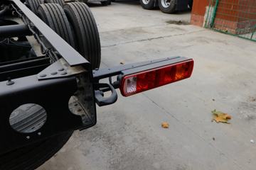 �ൺ��� JH6 ׿Խ�� 420���� 8X4 9.4����س�ͼƬ