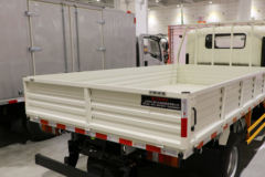 江铃 凯运强劲版 轻载型普通款 129马力 3.7米排半栏板轻卡(宽体)(JX1045TPGA25)