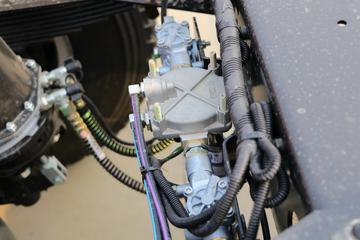 �й�����HOWO ���� ȫ�ܰ� 170���� 5.2���Ű������ػ���(���ڶ���)ͼƬ