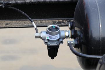 �й�����HOWO ���� ȫ�ܰ� 170���� 5.2���Ű������ػ���(���ڶ���)ͼƬ