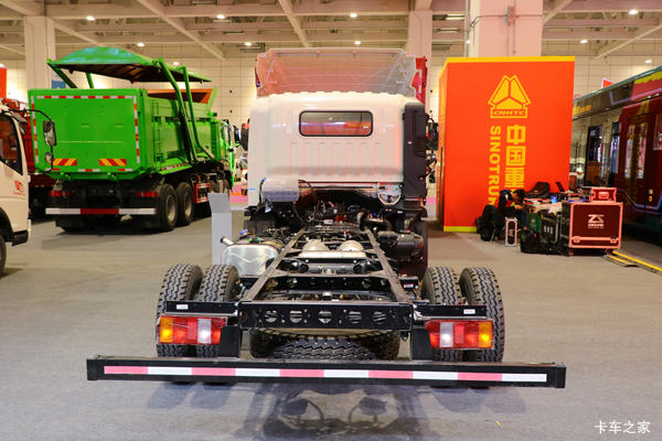 购豪沃轻卡享出行无忧还享厂家免息更送盗抢险!