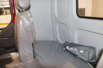 �������� �³���M3�п� 185���� 4X2 6.2�������ػ���ͼƬ