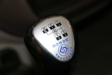 �������� �³���M3�п� 185���� 4X2 6.2�������ػ���ͼƬ