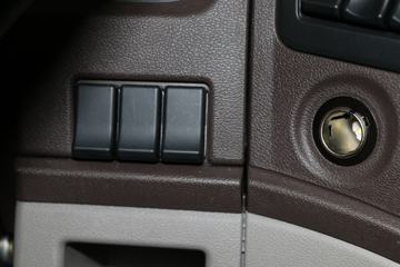 �������� �³���M3�п� 185���� 4X2 6.2�������ػ���ͼƬ