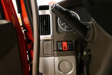 �������� �³���M3�п� 185���� 4X2 6.2�������ػ���ͼƬ