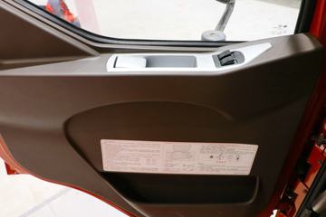 �������� �³���M3�п� 185���� 4X2 6.2�������ػ���ͼƬ