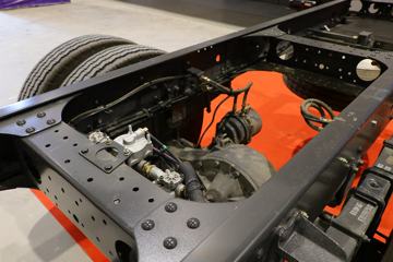�������� �³���M3�п� 185���� 4X2 6.2�������ػ���ͼƬ