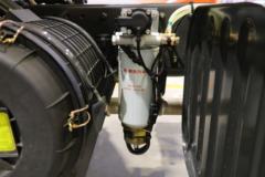 东风柳汽 新乘龙M3中卡 185马力 4X2 6.2米栏板载货车(LZ1160M3AB)