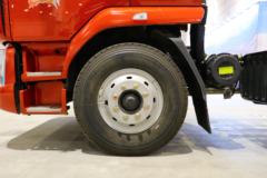 东风柳汽 新乘龙M3中卡 185马力 4X2 6.2米栏板载货车(LZ1160M3AB)