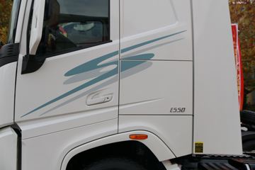 ���� V9�ؿ� 550���� 6X4 AMT�Զ���ǣ����(Һ��)ͼƬ