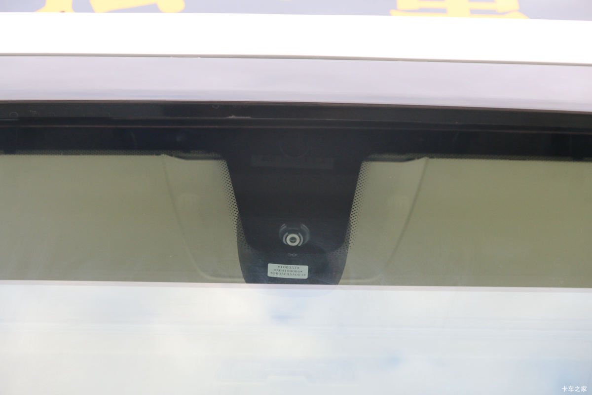 ���� V9�ؿ� 550���� 6X4 AMT�Զ���ǣ����(Һ��)(CGC4251D5FCCL)���                                                