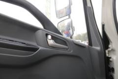 江淮 帅铃Q8 绿巨人 154马力 5.2米排半仓栅式轻卡(HFC5141CCYP91K1C6V)