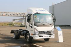 现代商用车 泓图200 88马力 4X2 3.7米单排仓栅式轻卡(CNJ5040CCYEDF28V)