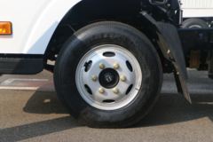 现代商用车 泓图200 88马力 4X2 3.7米单排仓栅式轻卡(CNJ5040CCYEDF28V)