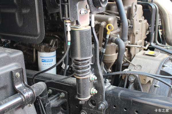 奥铃大黄蜂 210马力仅售15.78万元