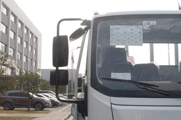 Ծ�� ��ԽC300-33 ����� 125���� 4.2�׵��������Ῠ(SH1042ZFDCMZ4)ͼƬ