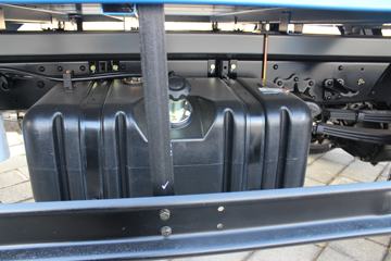 һ������ ��Ź�ʨ 130���� 3.865���Ű������Ῠ(CA1040K2L3E5A-1)ͼƬ