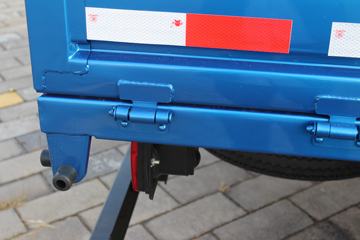 һ������ ��Ź�ʨ 130���� 3.865���Ű������Ῠ(CA1040K2L3E5A-1)ͼƬ