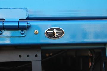 һ������ ��Ź�ʨ 130���� 3.865���Ű������Ῠ(CA1040K2L3E5A-1)ͼƬ