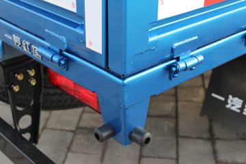 һ������ ��Ź�ʨ 130���� 3.865���Ű������Ῠ(CA1040K2L3E5A-1)ͼƬ