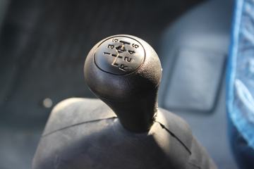 һ������ ��ž���5ϵ 129���� 4X2 3.74����ж��ͼƬ