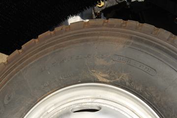 һ������ ��ž���5ϵ 129���� 4X2 3.74����ж��ͼƬ