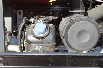 һ������ ��ž���5ϵ 129���� 4X2 3.74����ж��ͼƬ