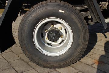 һ������ ��ž���5ϵ 129���� 4X2 3.74����ж��ͼƬ