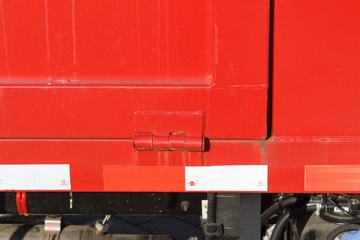 һ������ ��ž���5ϵ 129���� 4X2 3.74����ж��ͼƬ