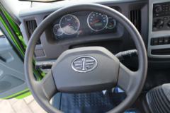 一汽红塔 解放经典5系 129马力 4X2 3.74米自卸车(苹果绿)
