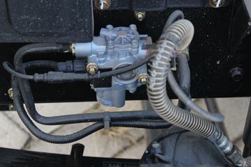 һ������ ��ž���5ϵ 129���� 4X2 3.74����ж��(ƻ����)ͼƬ