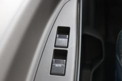 一汽红塔 解放公狮 116马力 3.83米排半栏板轻卡(CA1040K6L3E5-3)