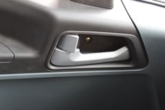 一汽红塔 解放公狮 王者归来版 150马力 3.83米排半仓栅式轻卡(CA5080CCYK6L3E5)