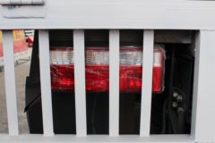 一汽红塔 解放公狮 王者归来版 150马力 3.83米排半仓栅式轻卡(CA5080CCYK6L3E5)