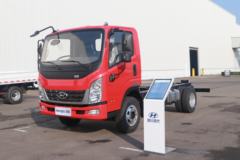 现代商用车 泓图300 130马力 4X2 4.165米单排栏板轻卡(CNJ2040ZDB33V)