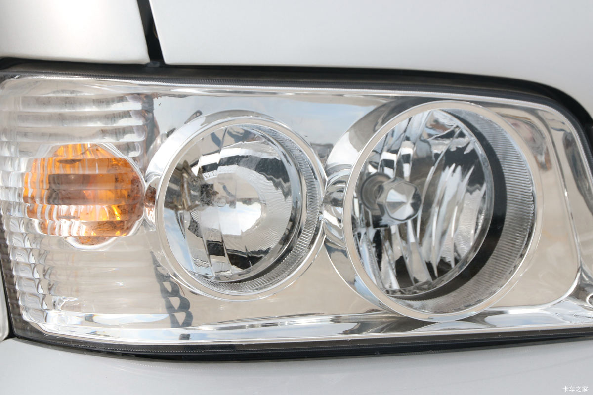 ���� �ž�T70L �¸��� 1.5L 116���� ���� 3.4�׵�����ʽ΢��(����)(SQR5032XXYH06)���                                                