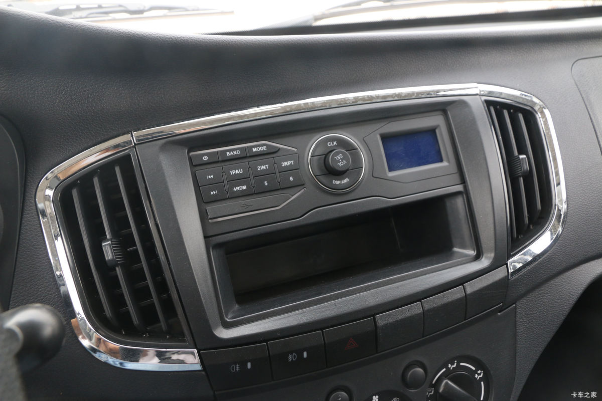 ���� �ž�T70L �¸��� 1.5L 116���� ���� 3.4�׵�����ʽ΢��(����)(SQR5032XXYH06)��ʻ��                                               