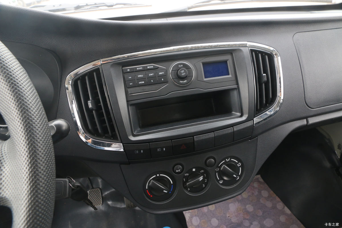 ���� �ž�T70L �¸��� 1.5L 116���� ���� 3.4�׵�����ʽ΢��(����)(SQR5032XXYH06)��ʻ��                                               