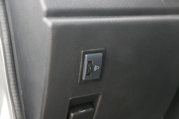 ���� �ž�T70L �¸��� 1.5L 116���� ���� 3.4�׵�����ʽ΢��(����)(SQR5032XXYH06)ͼƬ