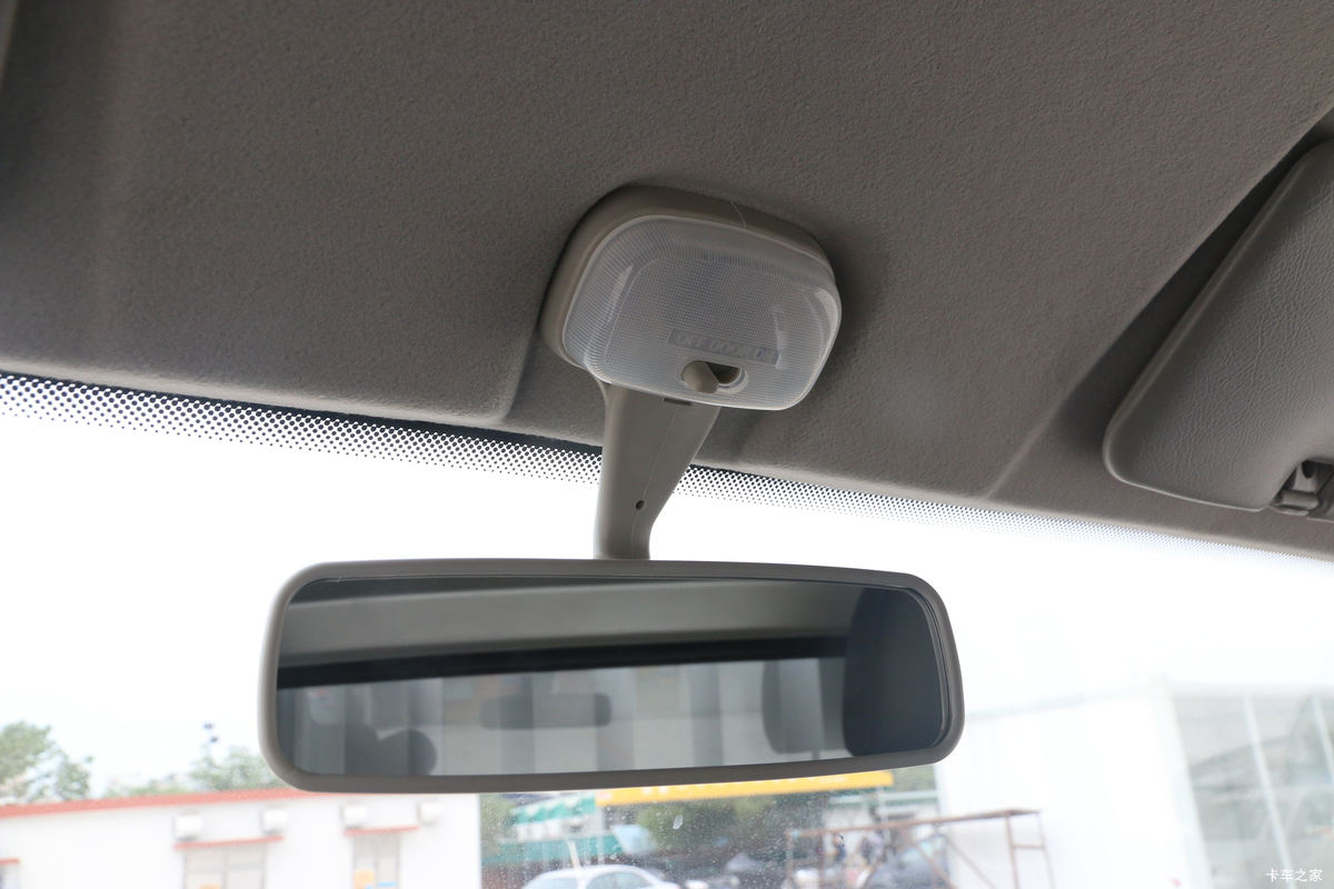 ���� �ž�T70L �¸��� 1.5L 116���� ���� 3.4�׵�����ʽ΢��(����)(SQR5032XXYH06)��ʻ��                                               