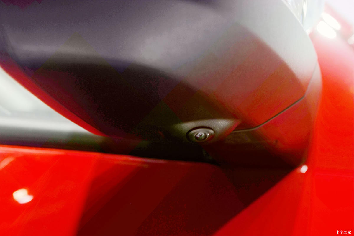 ������ͨ T70 2019�� �콢�� 2.0T���� 160���� �����ߵ��� ��˫��Ƥ��(6AT)���                                                