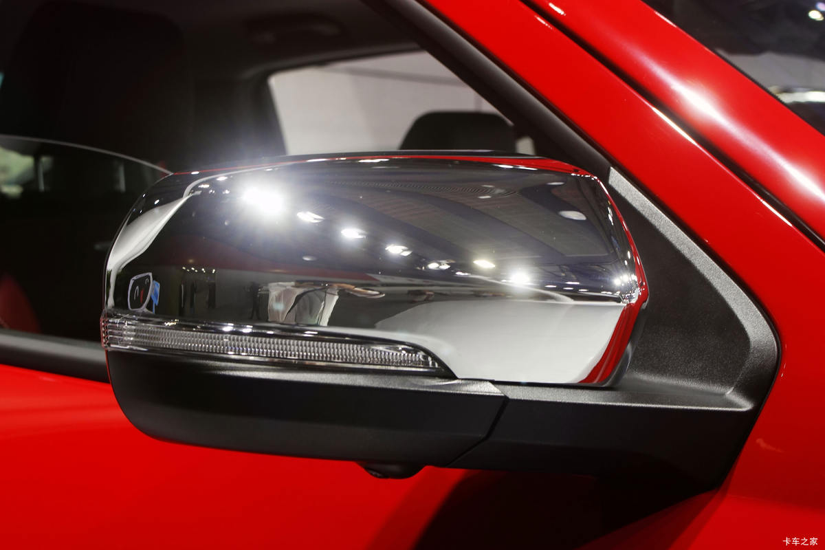 ������ͨ T70 2019�� �콢�� 2.0T���� 160���� �����ߵ��� ��˫��Ƥ��(6AT)���                                                