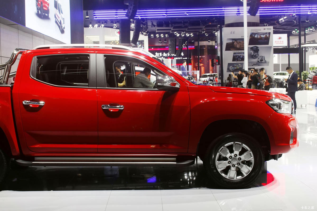 ������ͨ T70 2019�� �콢�� 2.0T���� 160���� �����ߵ��� ��˫��Ƥ��(6AT)���                                                