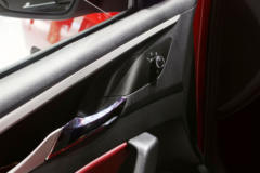 上汽大通 T70 2019款 旗舰版 2.0T柴油 160马力 四驱高底盘 大双排皮卡(6AT)